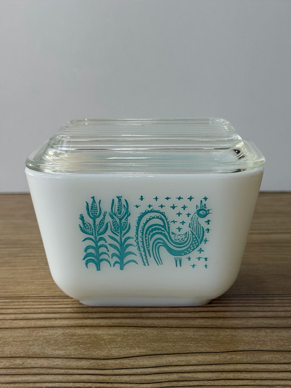 Pyrex Amish Butterprint Refrigerator Dish Fridgie With Lid